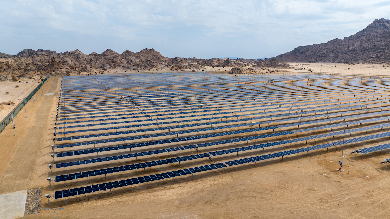  Red Sea destination one of the world’s largest off-grid battery systems.